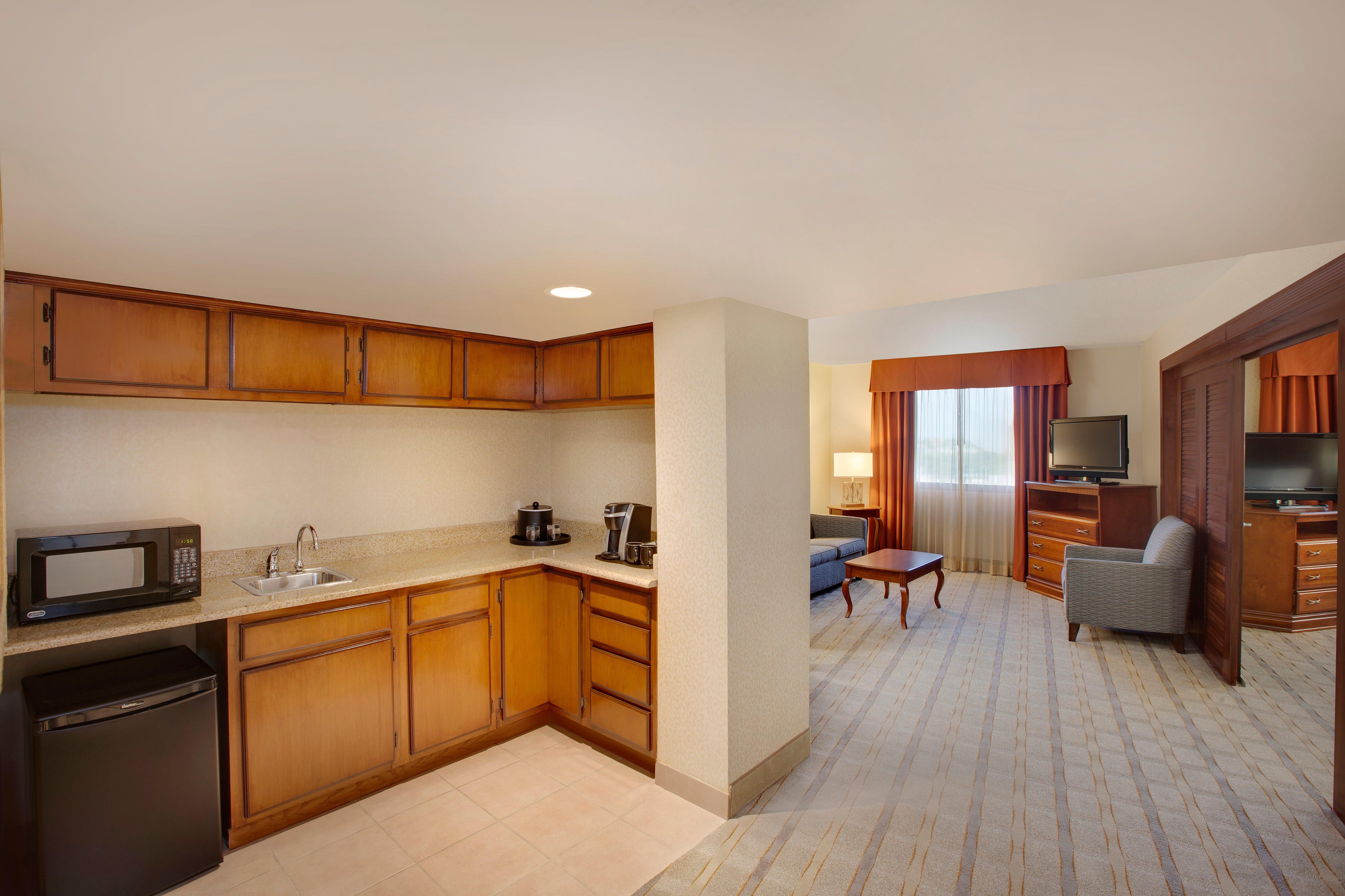 Holiday Inn Express Dallas Market Center By Ihg Eksteriør billede