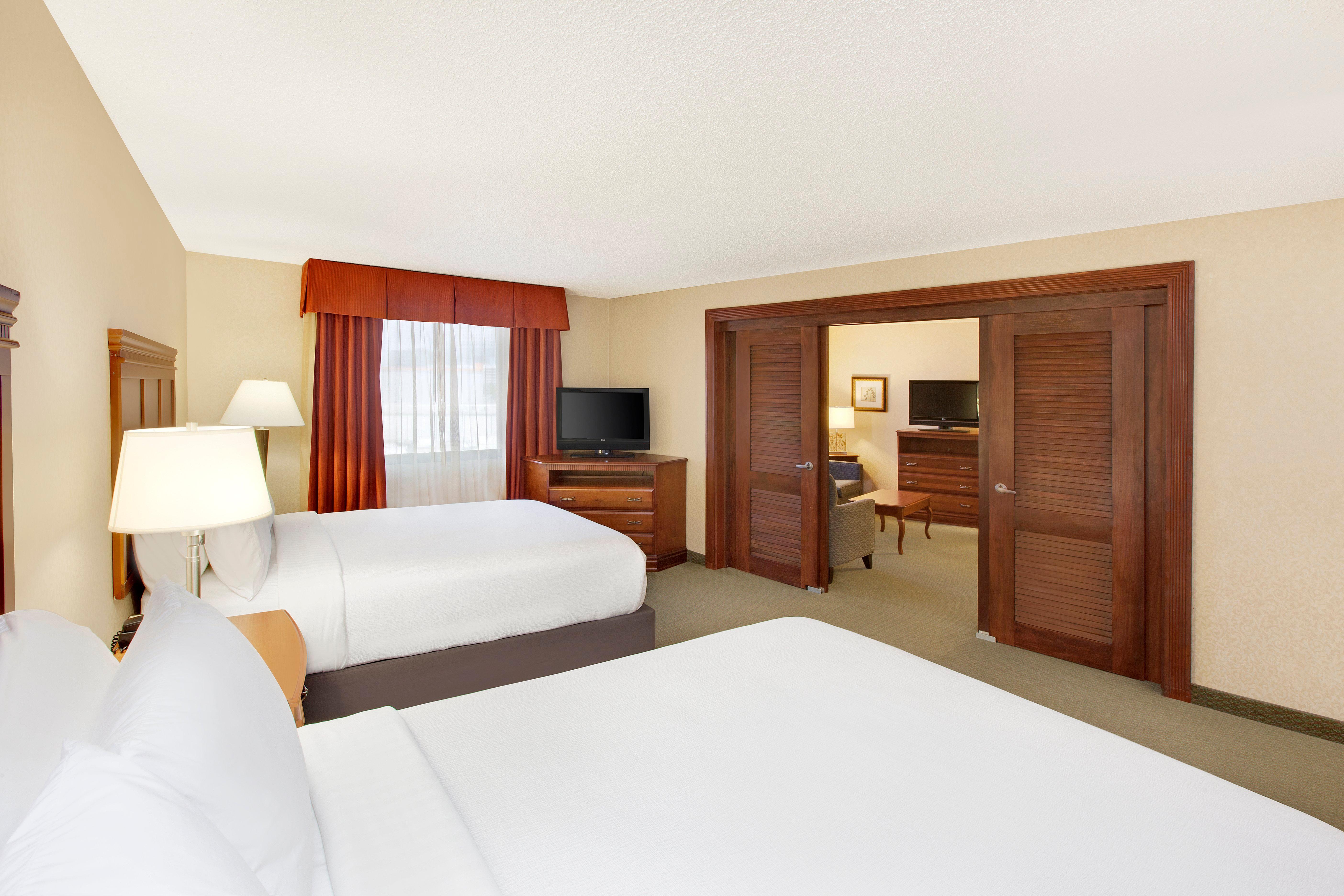Holiday Inn Express Dallas Market Center By Ihg Eksteriør billede