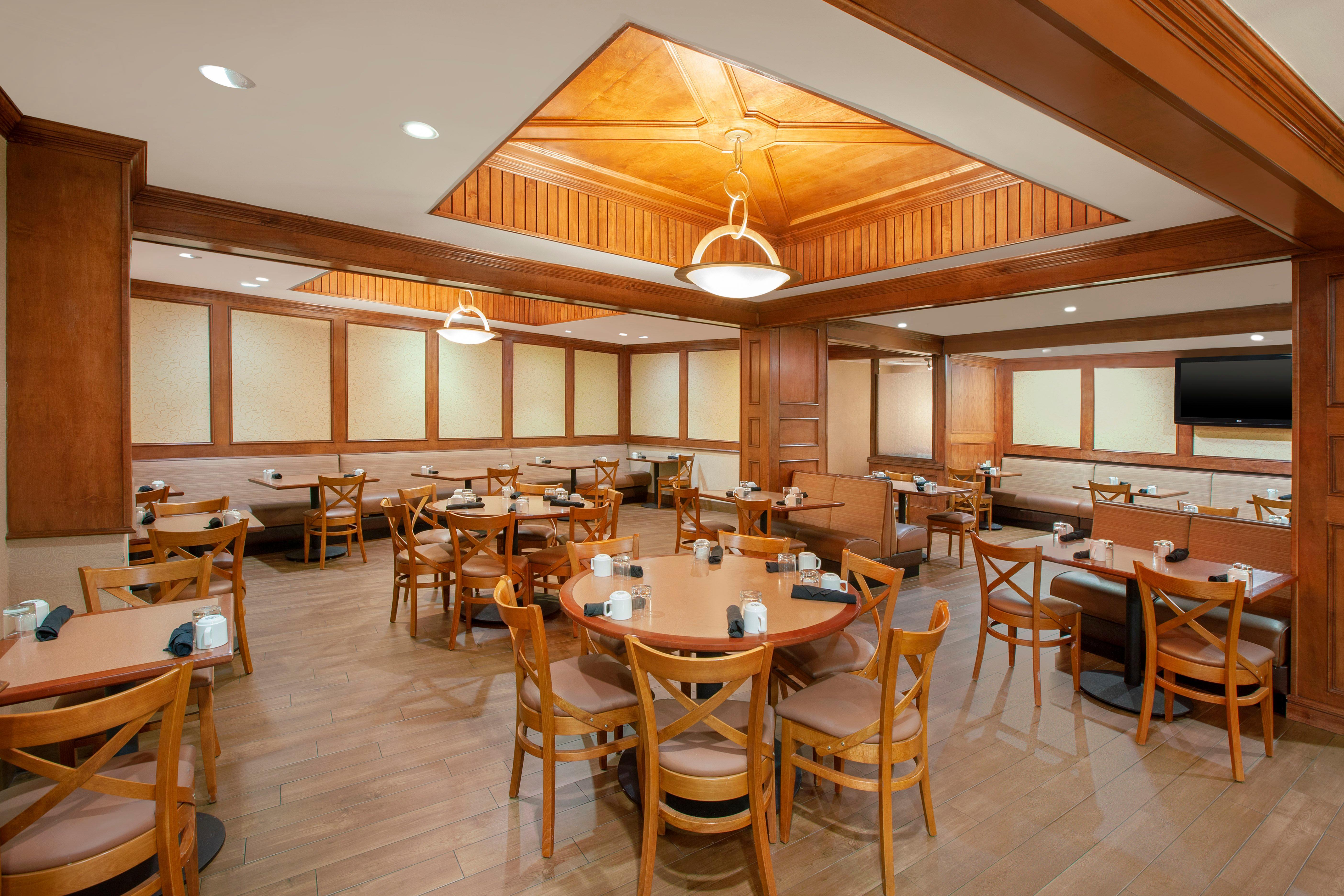 Holiday Inn Express Dallas Market Center By Ihg Eksteriør billede