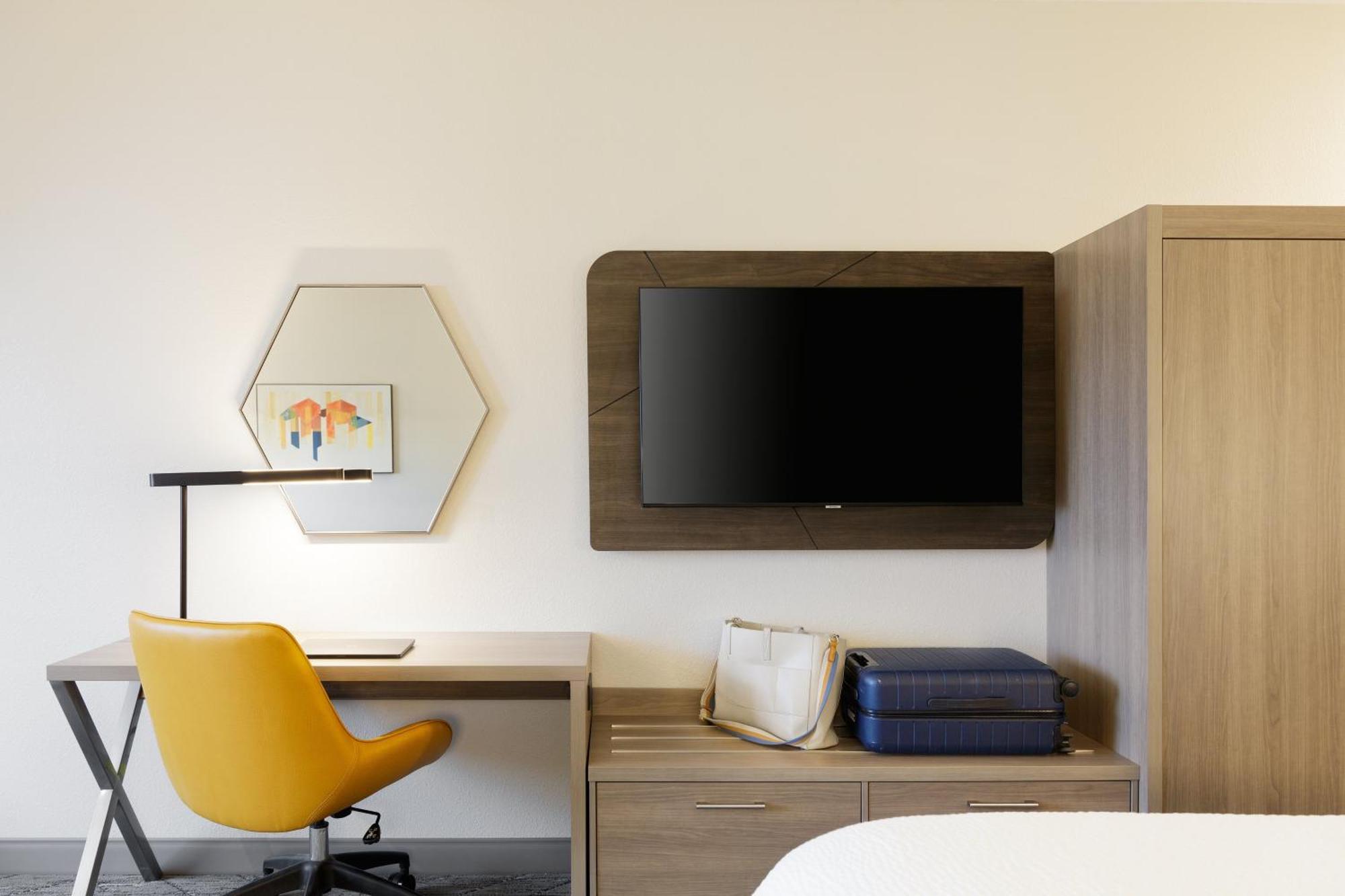Holiday Inn Express Dallas Market Center By Ihg Eksteriør billede