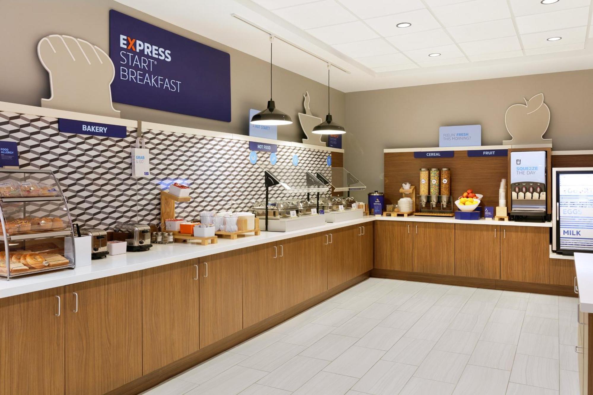 Holiday Inn Express Dallas Market Center By Ihg Eksteriør billede