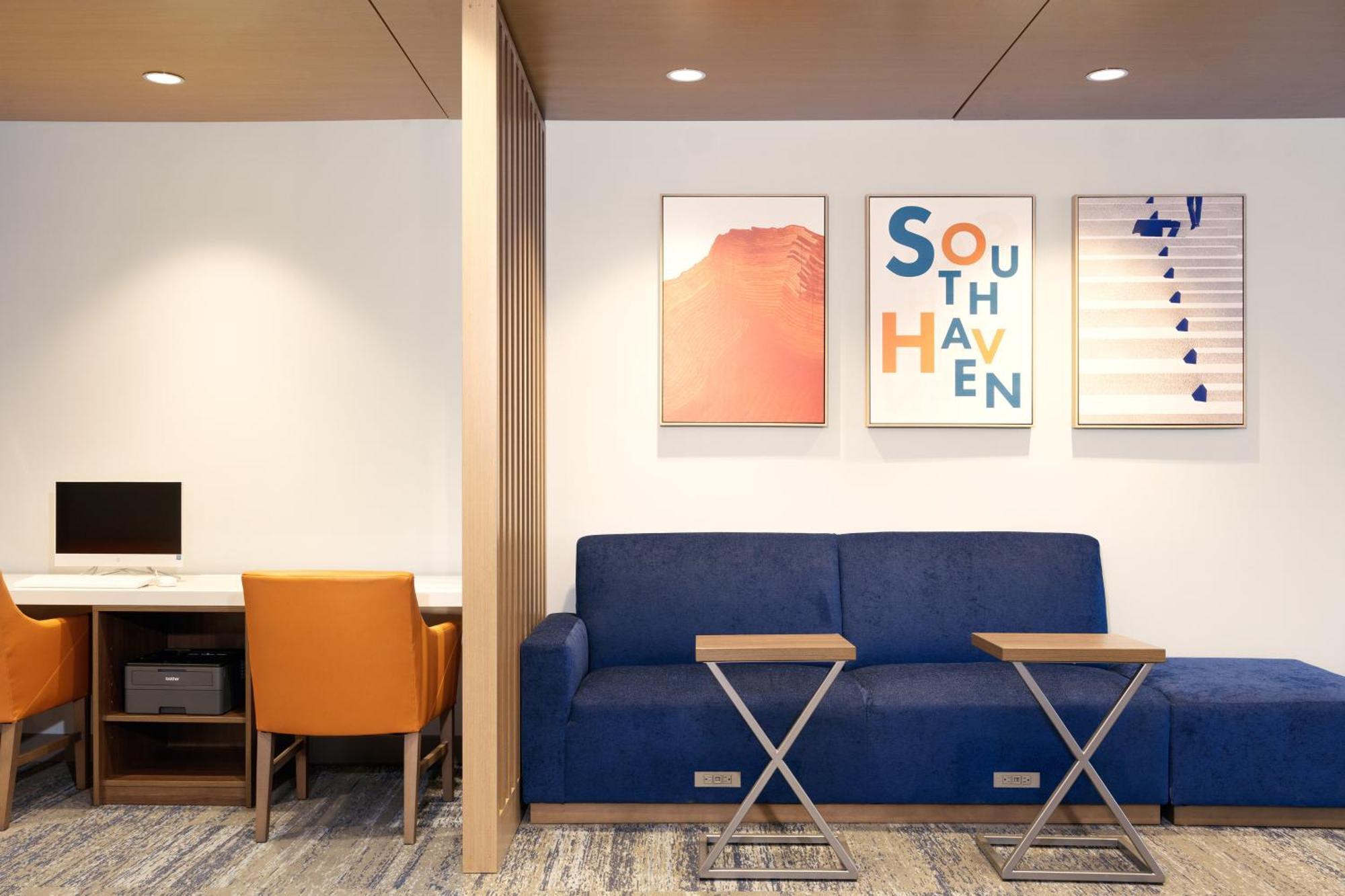 Holiday Inn Express Dallas Market Center By Ihg Eksteriør billede
